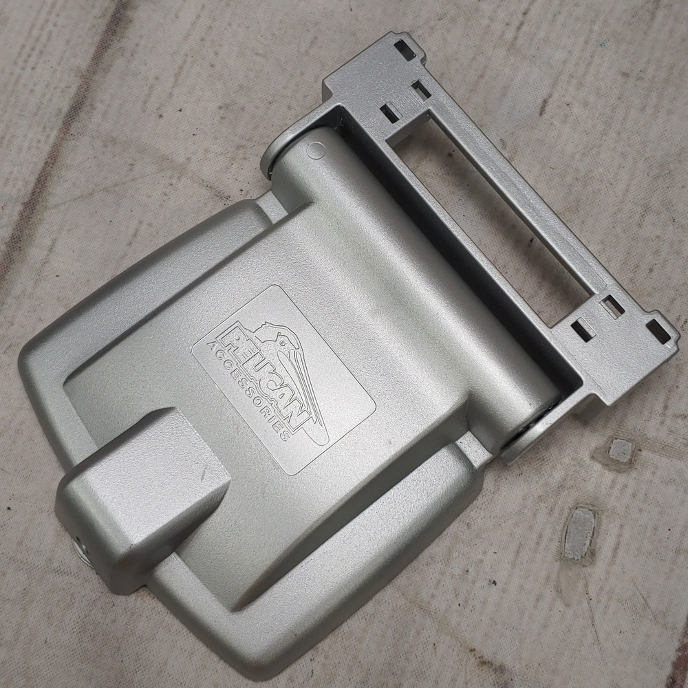 TESTED - Pelican Accessories PL-756 Screen Light for Game Boy Advance - Silver
